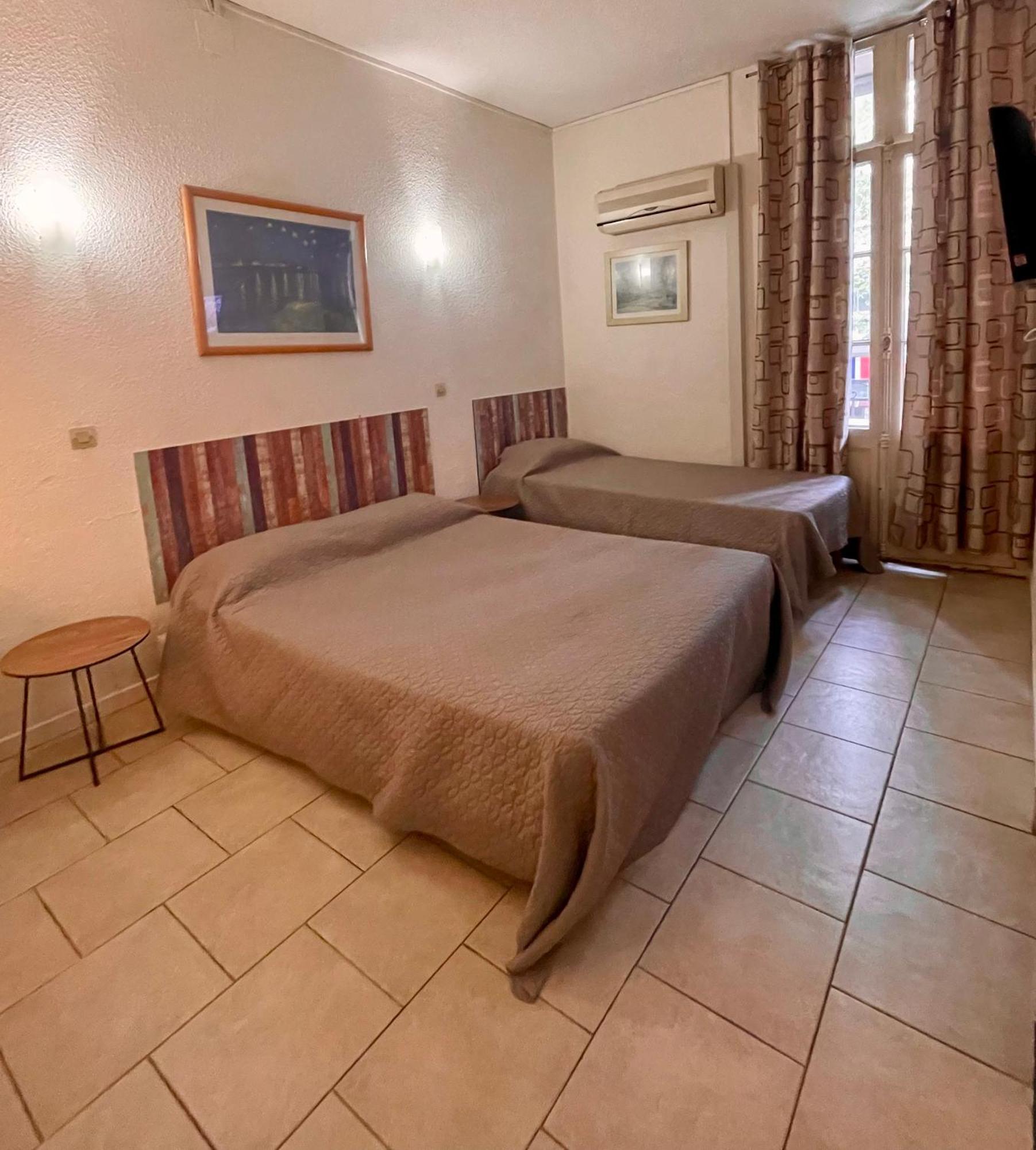 Hotel Alexander Perpignan Ngoại thất bức ảnh