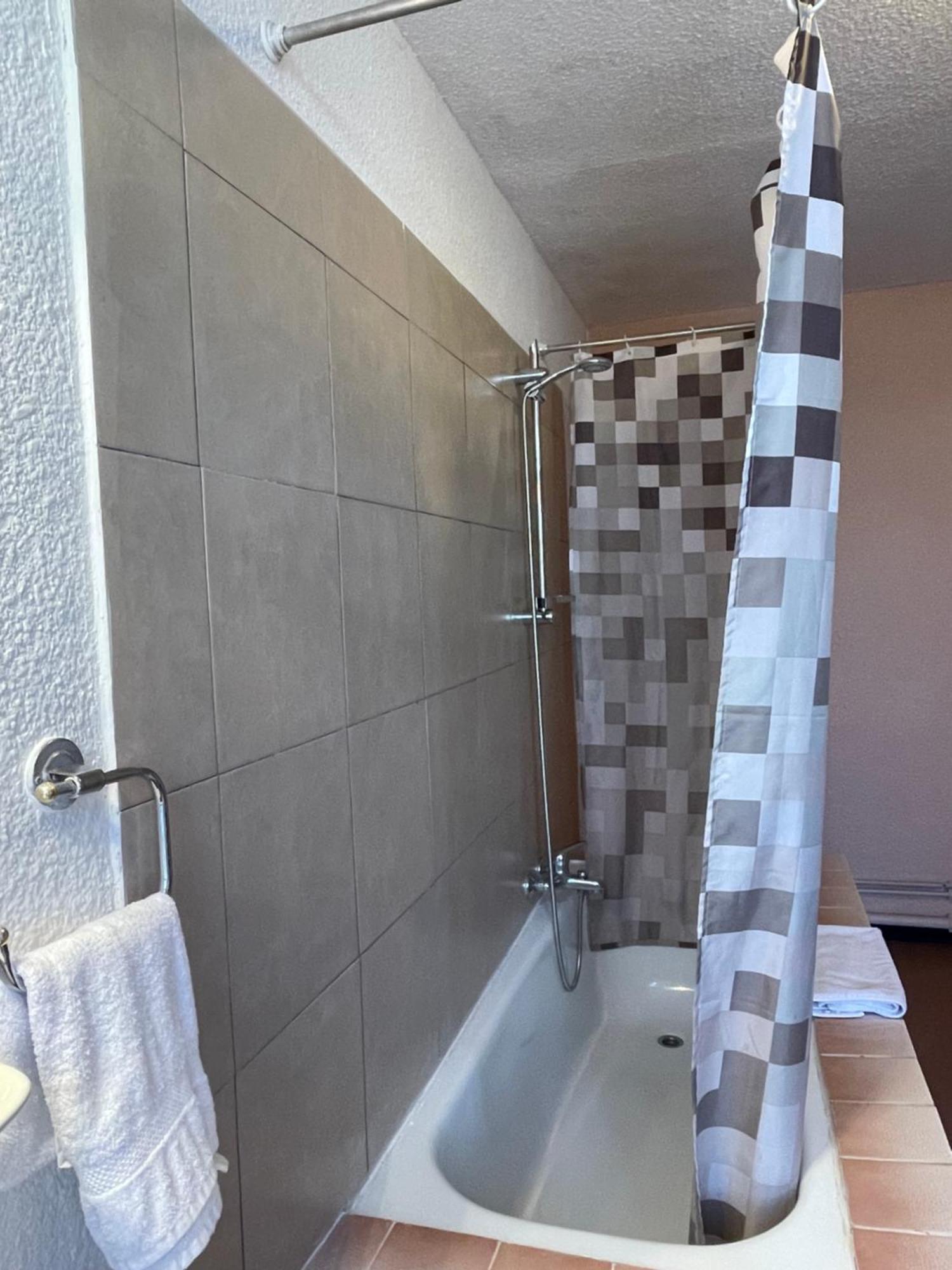 Hotel Alexander Perpignan Ngoại thất bức ảnh