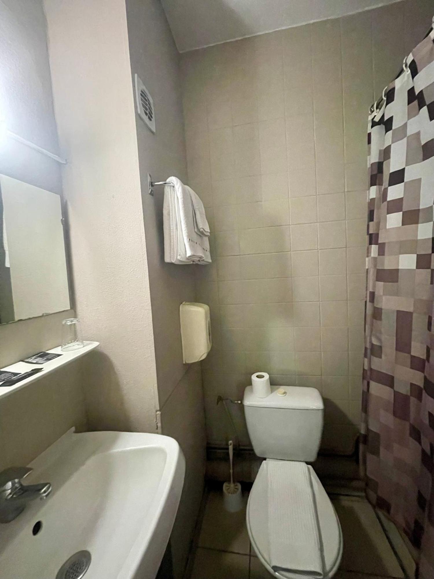 Hotel Alexander Perpignan Ngoại thất bức ảnh